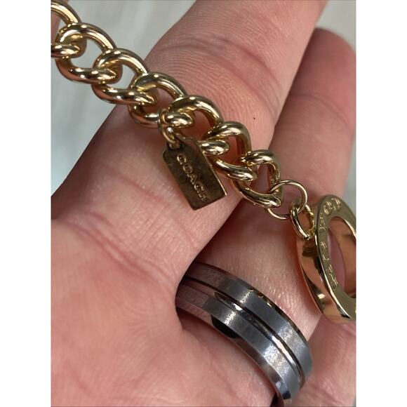 Brand New Coach Pearl Heart Padlock Charm Toggle Bracelet Price Tag $148 - Picture 3 of 9